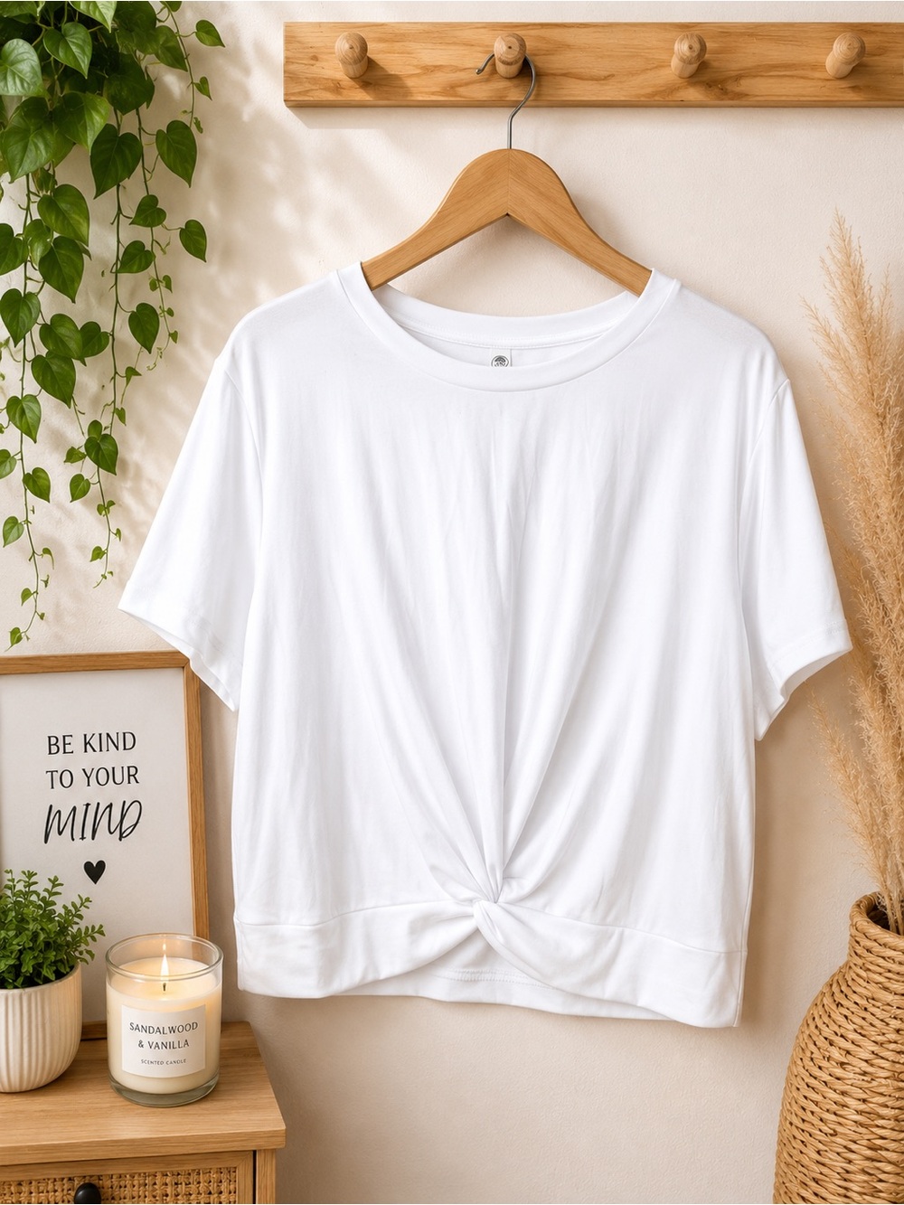 Everyday White Knot-Front Crop Top